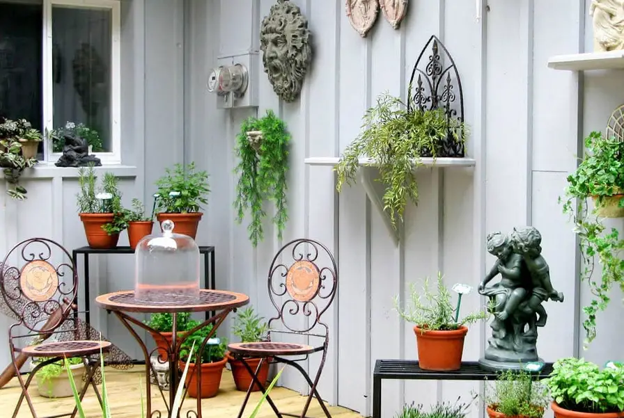 Garden Nook Ideas and Designs